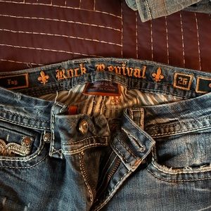 Rock revival women’s